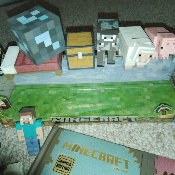 HUGE LOT OF MINECRAFT FIGURES BRICKS ARTICULATED ANIMAL MOBS BOOKS JADA DIECAST - Picture 7 of 8